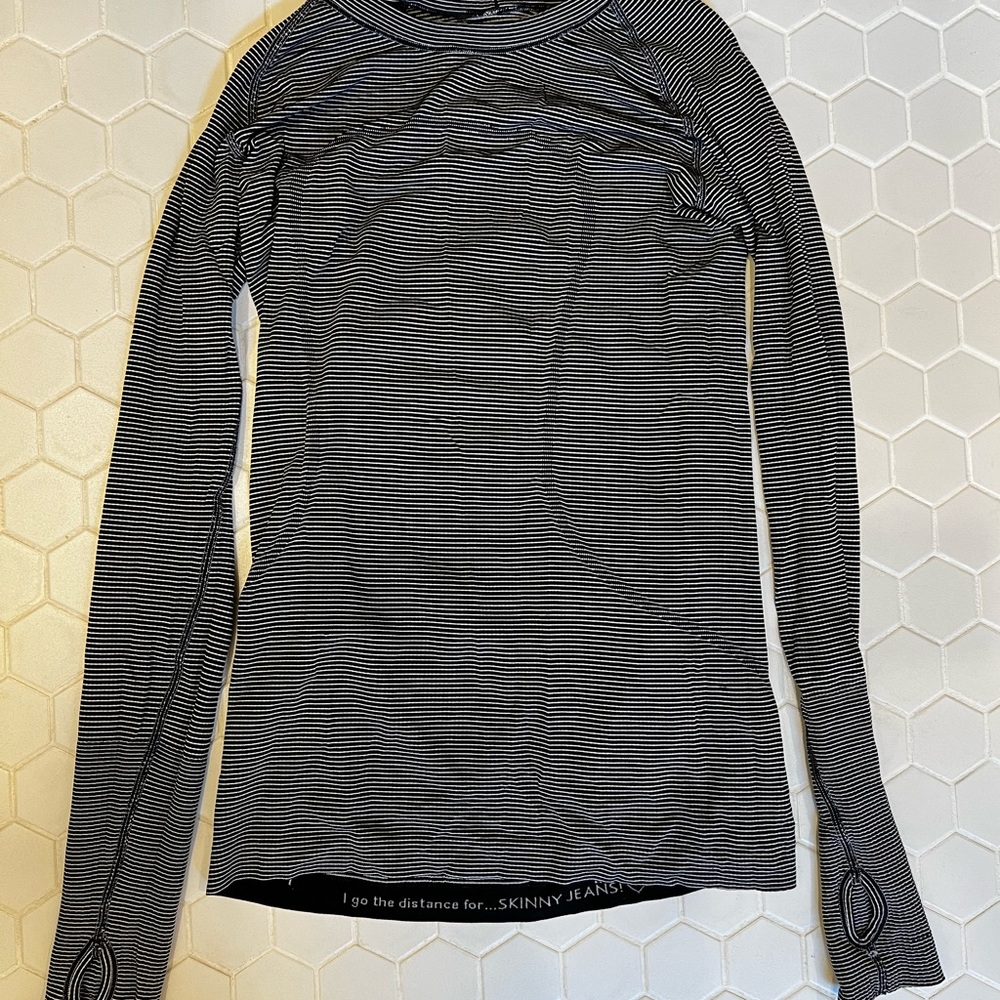 Lululemon size 8 swiftly tech